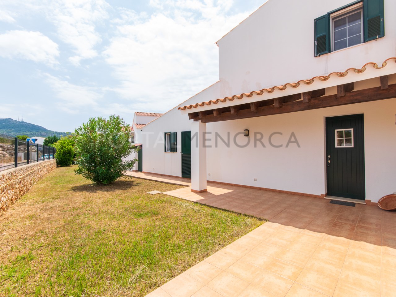 Menorcan house with pool and garage in Mercadal