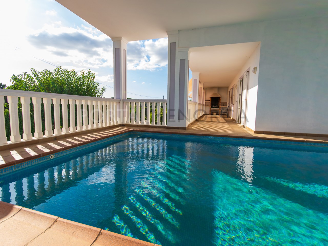 Piscine intérieure de maison individuelle avec piscine en Argentine