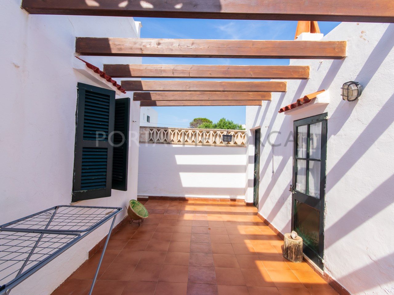 Terrace in villa with tourist license for sale in Cala n Bosch