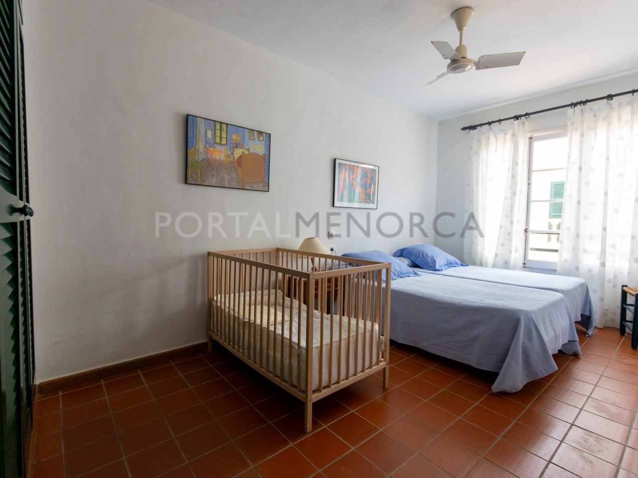 Double bedroom in duplex in the center of Fornells