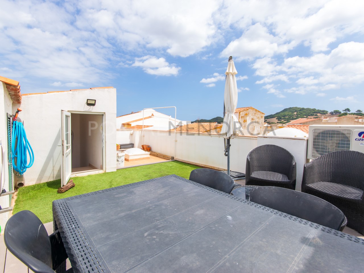 Large duplex terrace with large terrace in Mercadal
