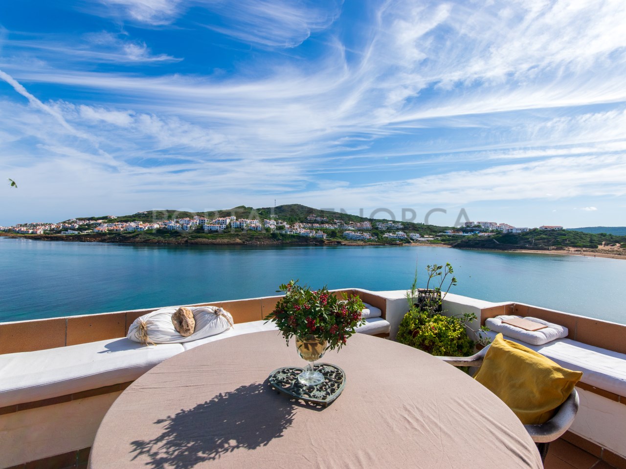 Sea views in 3 bedroom apartment with magnificent views of Cala Tirant and Fornells Beaches