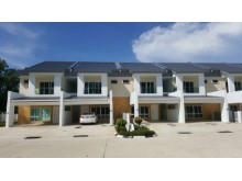 Hilltop Parade: Double-Storey Terrace House | 4 Bedrooms | 3WC