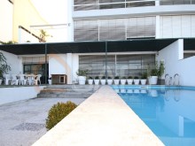 T3 na Marina Parque das Nações com terraço e piscina privada vista Tejo%32/36