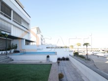 T3 na Marina Parque das Nações com terraço e piscina privada vista Tejo%33/36