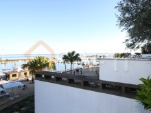 T3 na Marina Parque das Nações com terraço e piscina privada vista Tejo%34/36