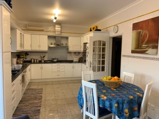 Kitchen - Beautiful villa T4 +1 with pool and view of the Castle - Ourem%15/33