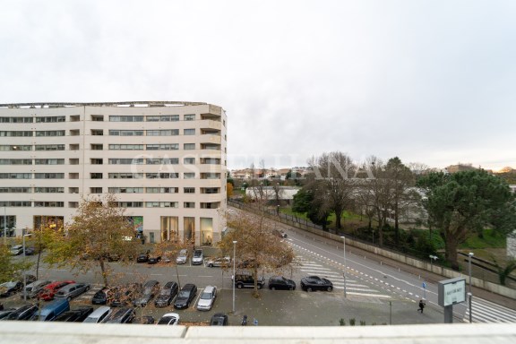 Casas e apartamentos para venda no Porto perto de: Igreja Paroquial de  Cristo Rei - SUPERCASA