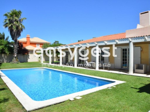 Villa T5 avec jardin et piscine, sur la Costa da Guia, à Cascais | 6 Pièces | 5WC