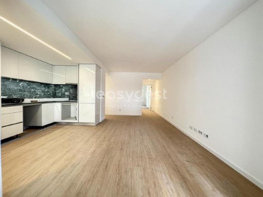 2-Zimmer-Wohnung mit Suite und Garage für ein Auto in Ajuda, Lissabon | 2 Zimmer | 2WC