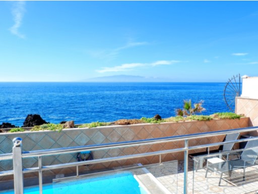 Front Line Villa With Heated Pool And Spectacular Views Easyliving Tenerife 7567