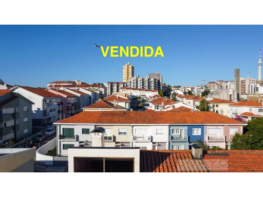 Trespasse à venda em Mafamude e Vilar do Paraíso, Vila Nova de