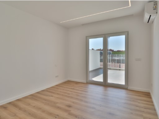 APARTAMENTO T3 NOVO - Lourinhã - Centro da emblemática vila%10/24