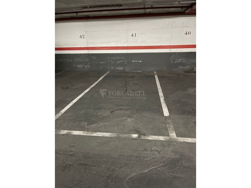Se alquila plaza de parking en la zona de la 3