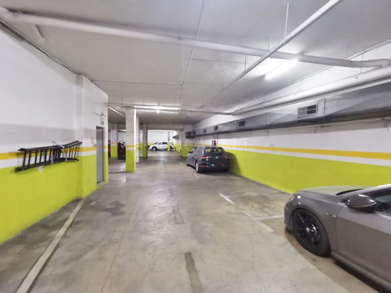 Plaça d'aparcament per a cotxe mitjà en venda a Granollers 2