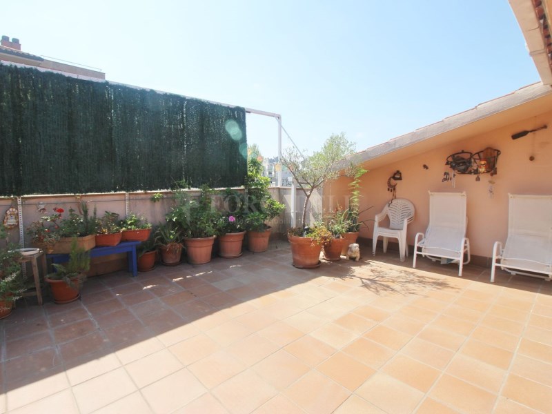 Fantàstica casa de 3 plantes amb terrassa i garatge a Les Franqueses del Vallès 6