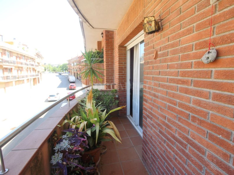 Fantàstica casa de 3 plantes amb terrassa i garatge a Les Franqueses del Vallès #32