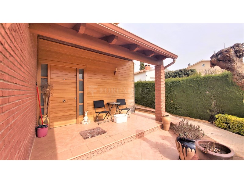 Spectacular 250 m² house with garage and pool in the Can Serra de Vacarisses neighborhood. #29