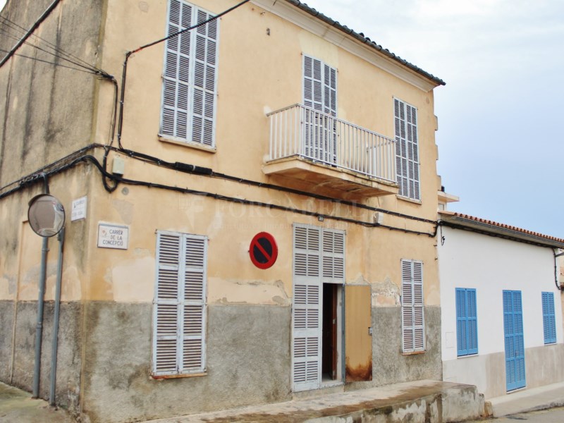 Casa para reformar en venta en la playa de Porto Cristo #1