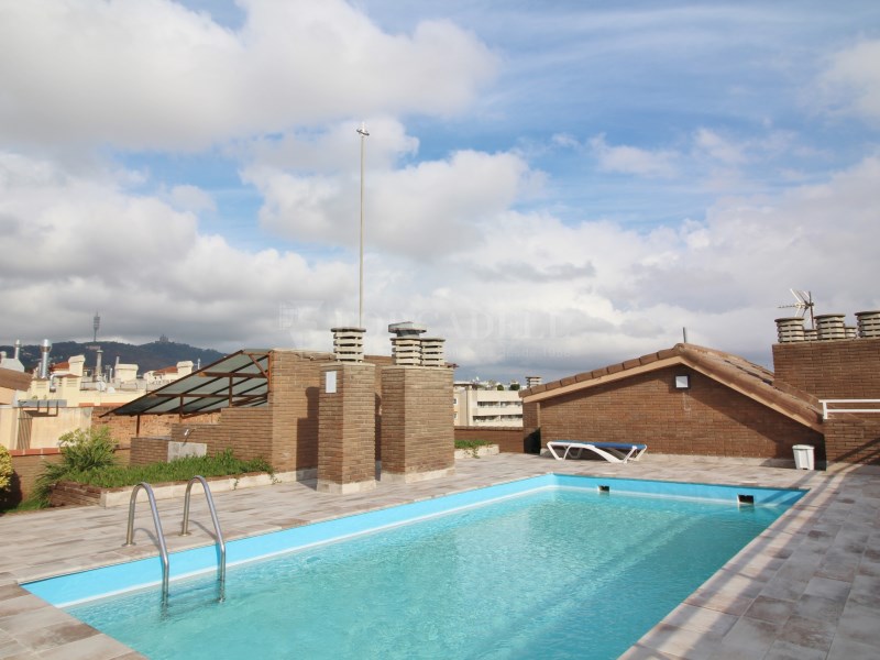Exclusiu pis al carrer Trias i Giró amb piscina i al costat del Palau Reial de Pedralbes 29