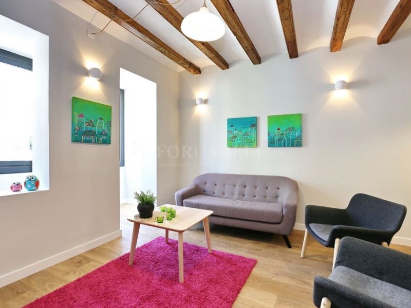 Renovated apartment in the neighborhood of Poble-sec 4