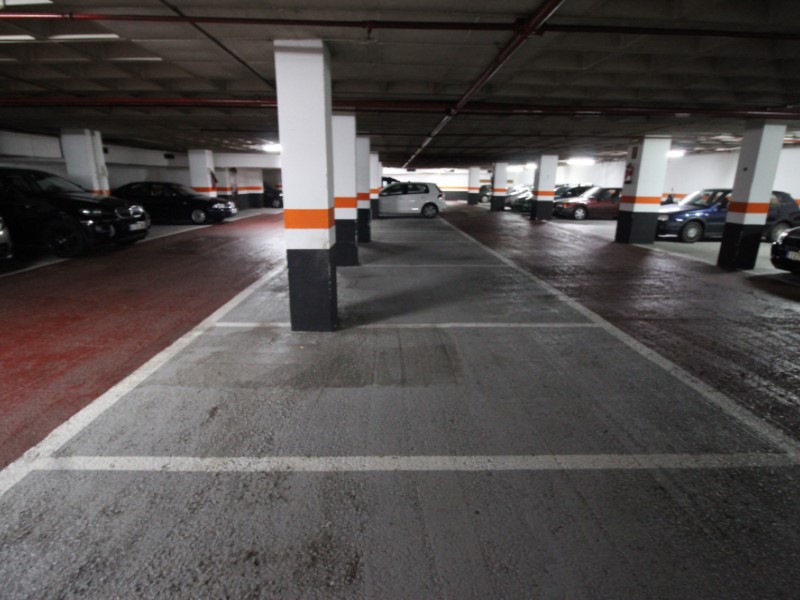 Plaça d'aparcament en venda a Diputació amb Viladomat #7