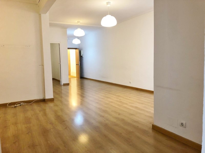 Bonito piso en venta de 83m2 en Av. Josep Tarradellas 7