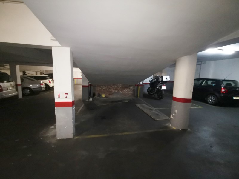 Plaça d'aparcament en venda a Bethancourt, Sants, Barcelona. 3