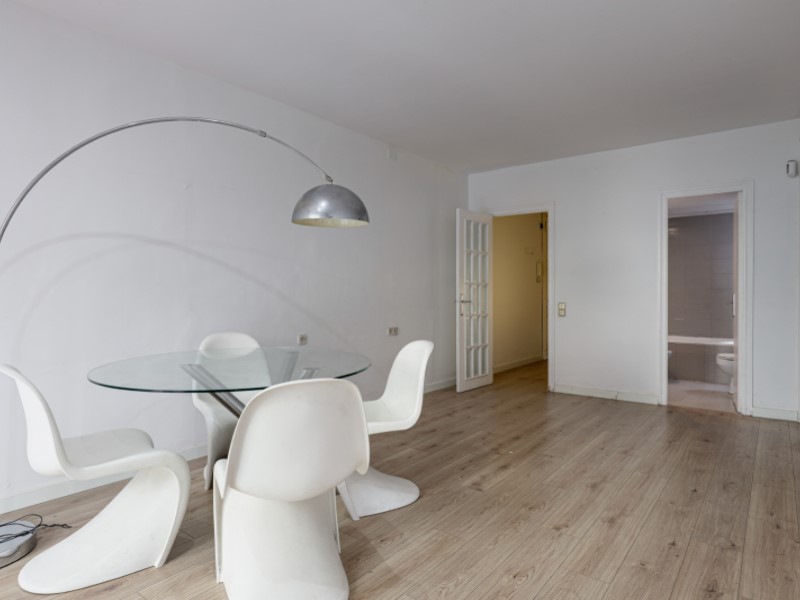 Apartment for sale on Salva street, located in the Poble Sec neighborhood,, Barcelona. 3