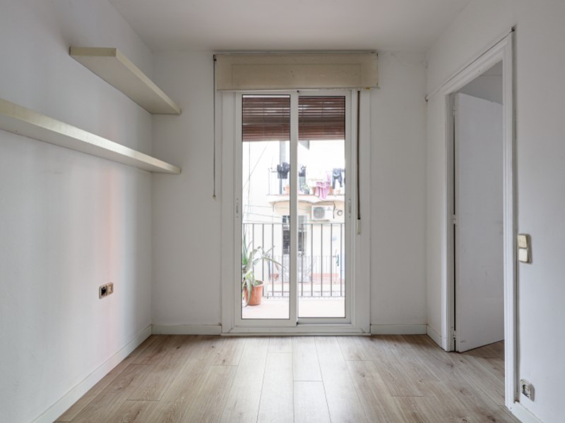 Apartment for sale on Salva street, located in the Poble Sec neighborhood,, Barcelona. 12