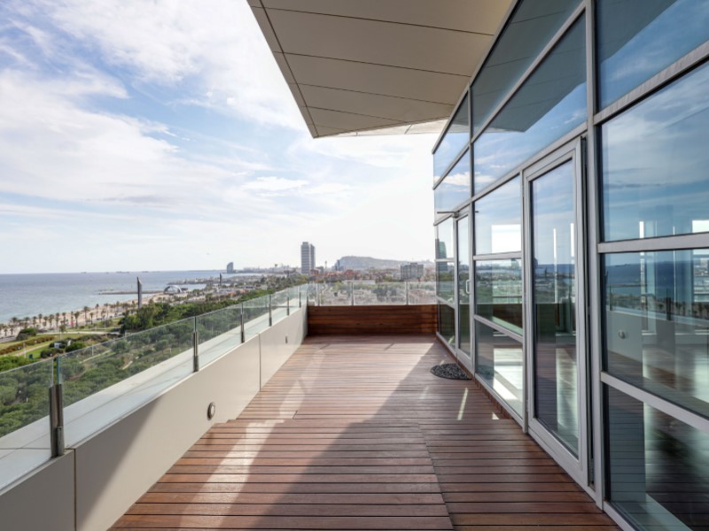 Penthouse for sale on the seafront with panoramic views, in Poblenou #1