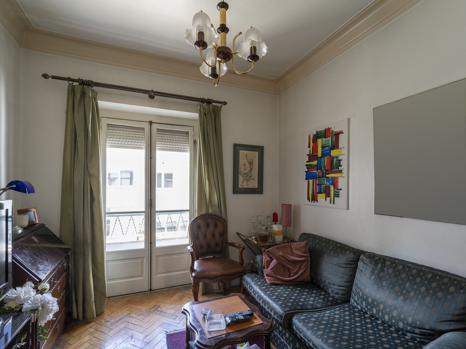 למכירה – דירת 3 חדרים, ליסבון