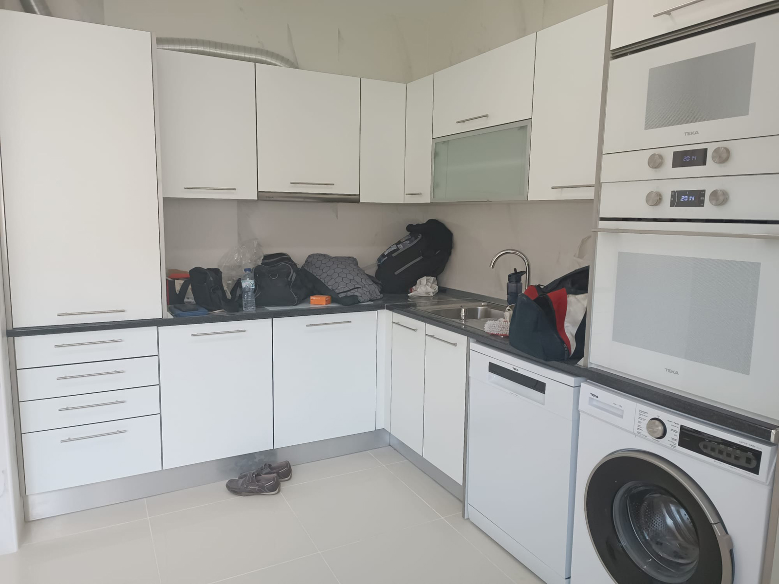 Refurbished Apartment in Centro (Carnaxide) – 90 m²