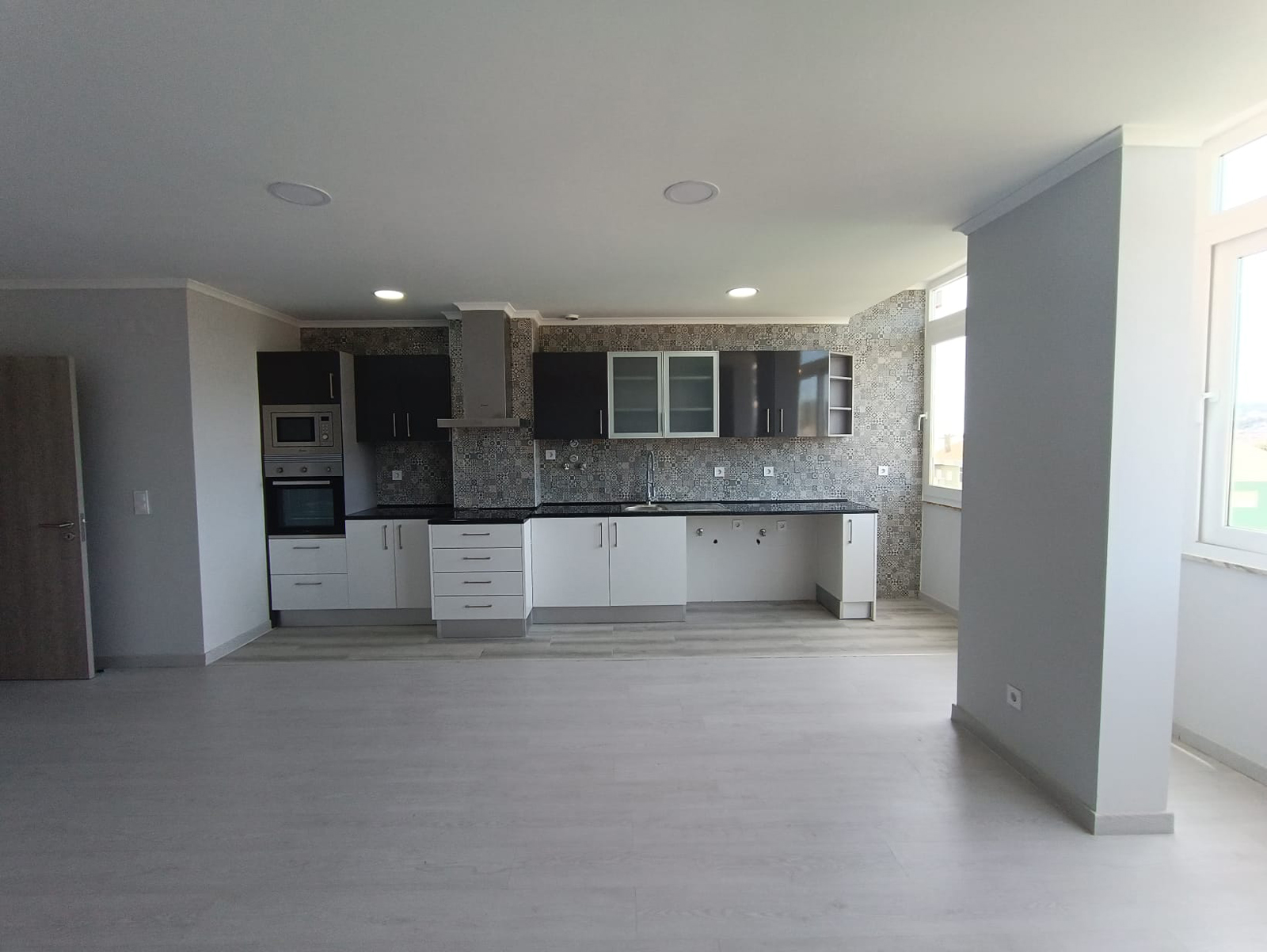 Refurbished Apartment in São Gabriel – 70 m²