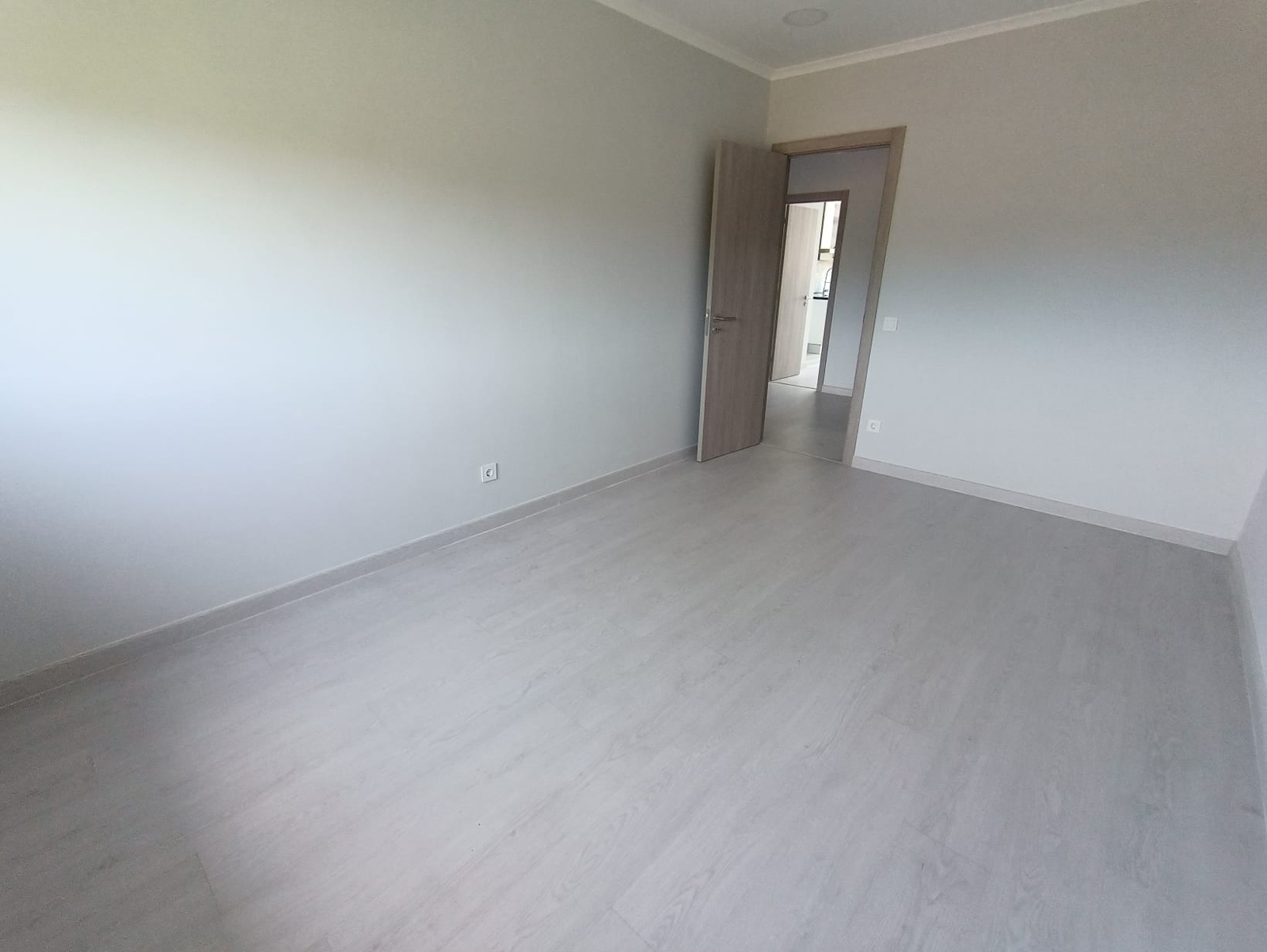 Refurbished Apartment in São Gabriel – 70 m²