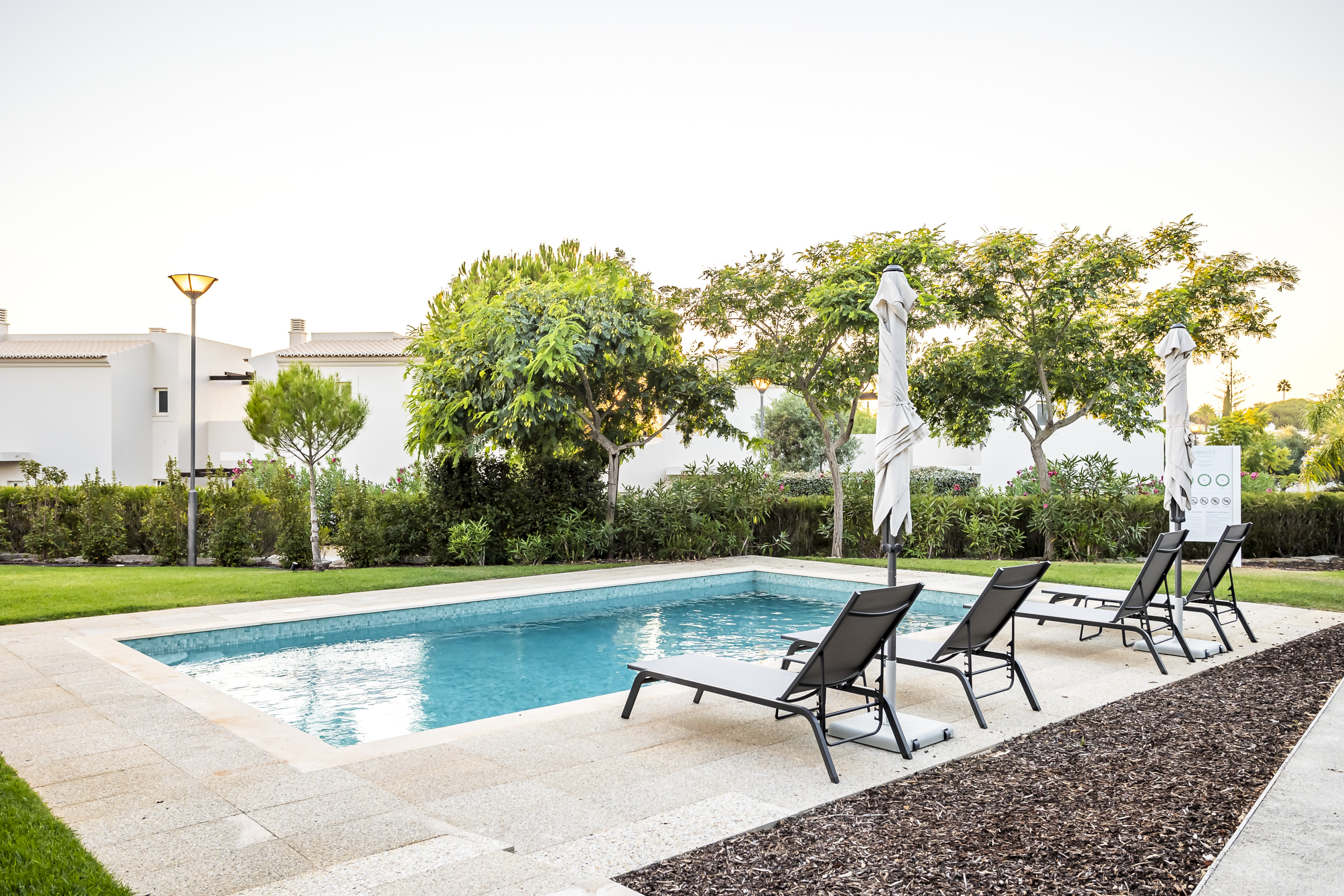 Moradia geminada T2 Duplex - Carvoeiro