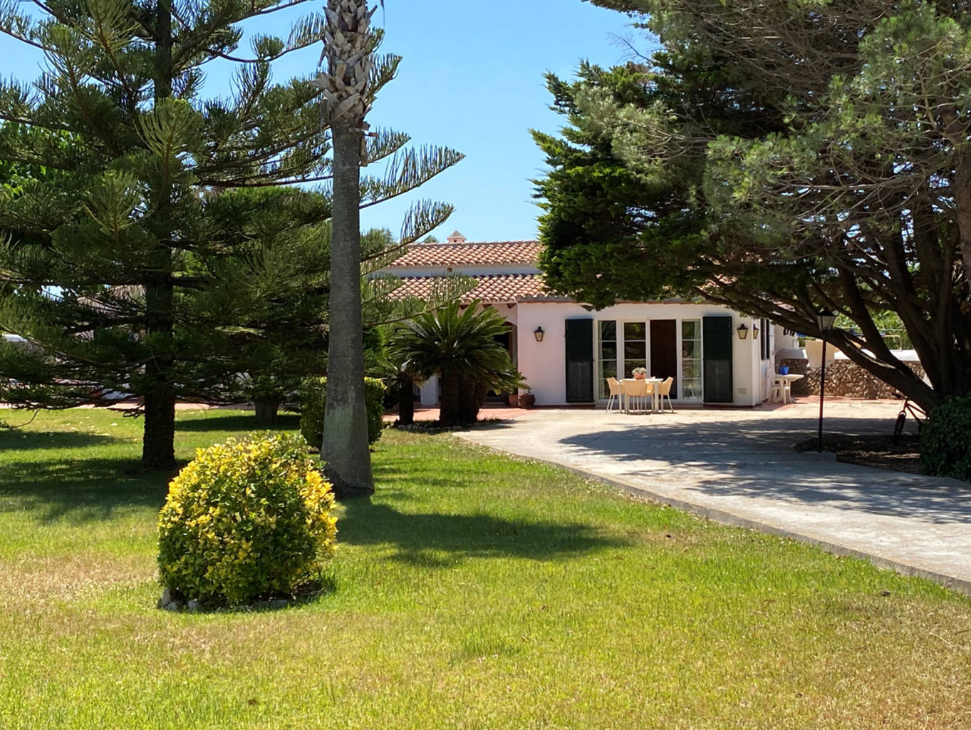 Villa for sale in Ciutadella_ garden