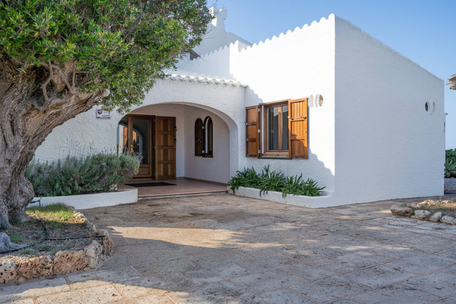Villa Cala Morell for sale sea views