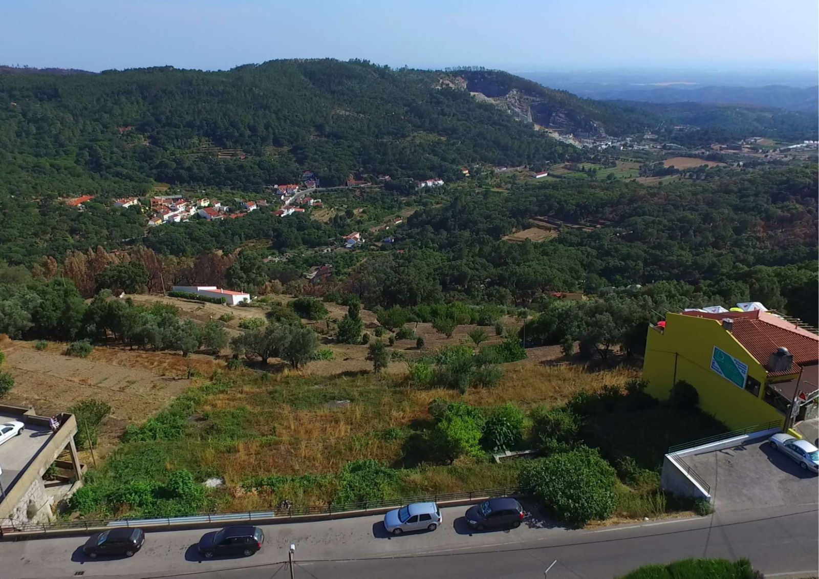 Terreno com ruína. Vista privilegiada