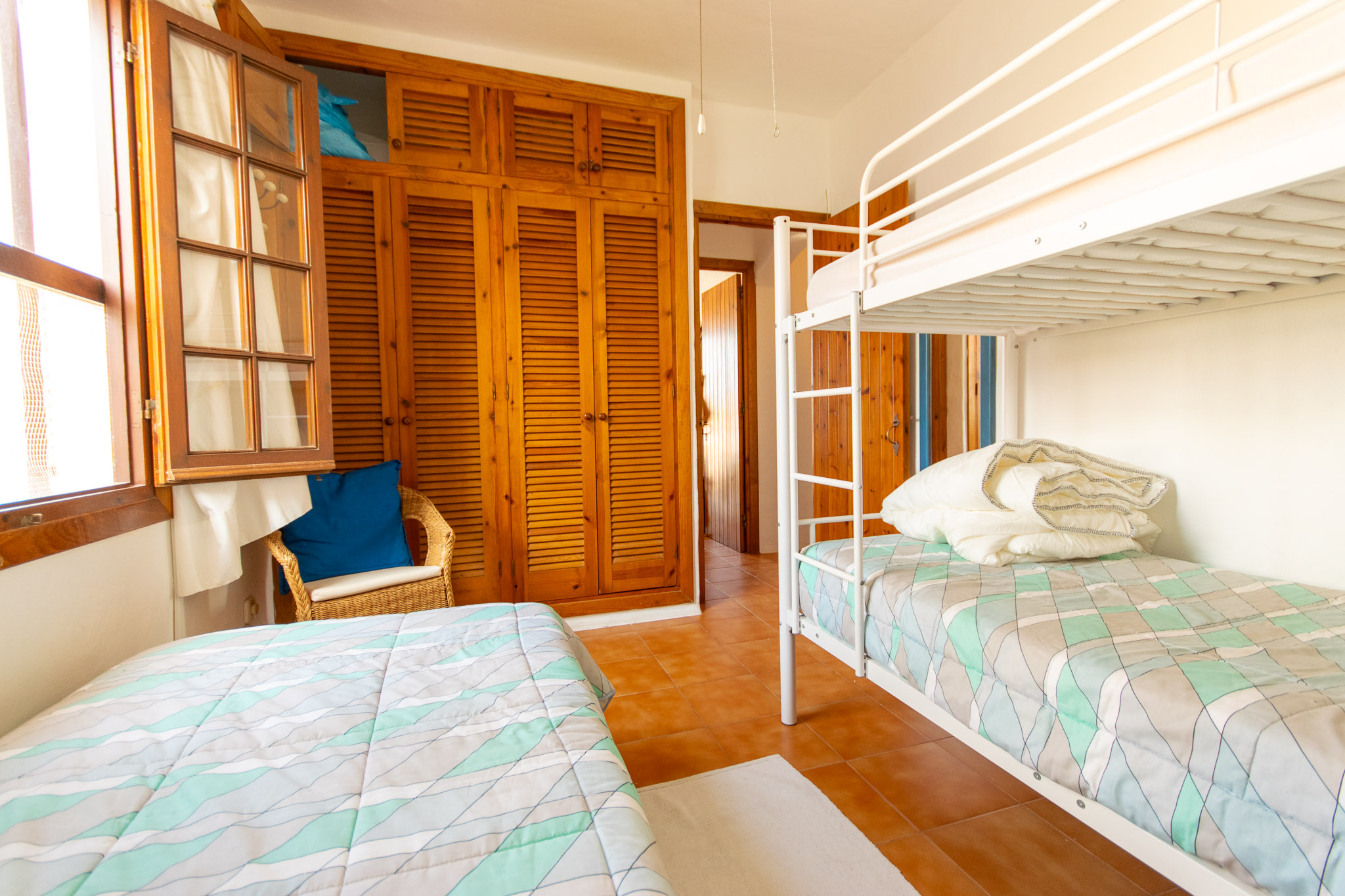 Appartement avec lits superposés avec vue sur la mer à Playas de Fornells