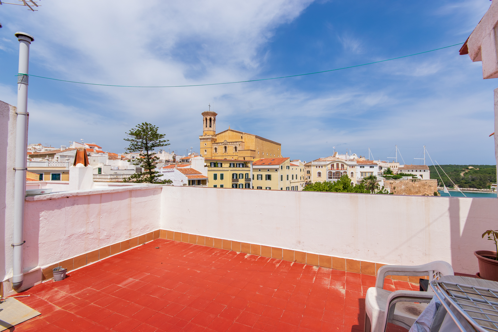 Terrace of building with 3 apartments in the center of Mahon