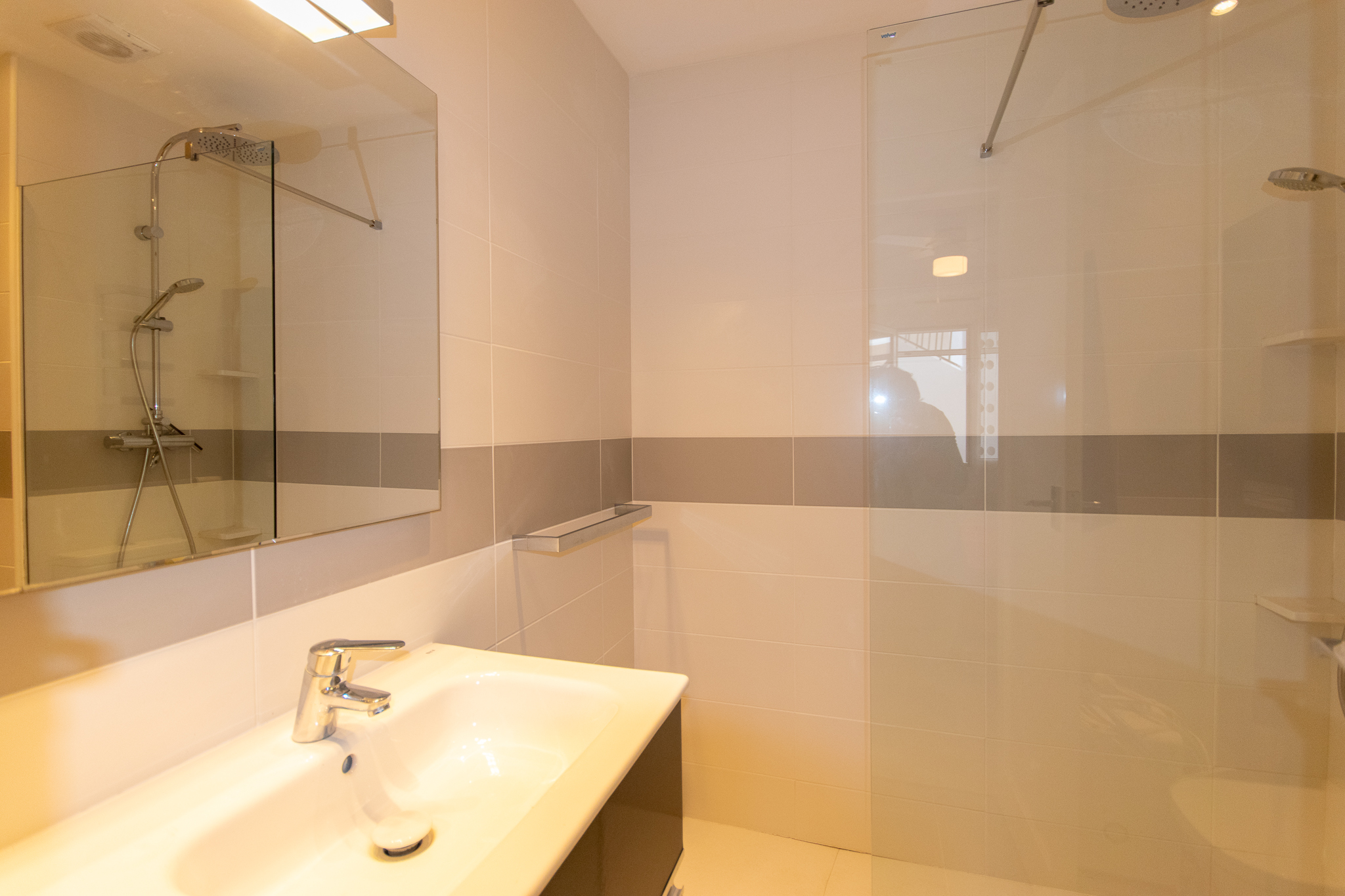En-suite bathroom apartment with terrace and pool for sale in Son Parc