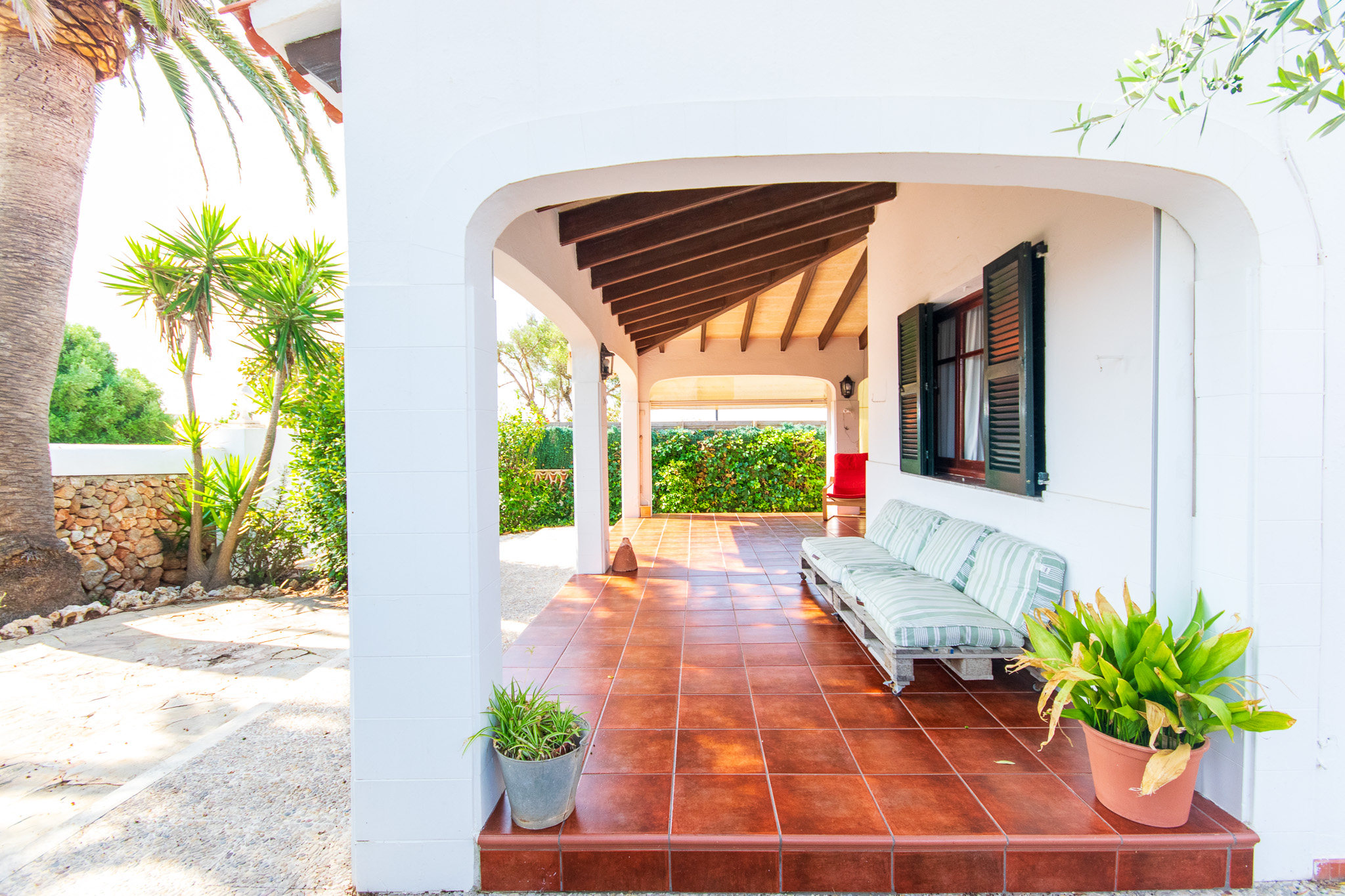 Terrasse couverte dans villa avec licence touristique à vendre à Cala n Bosch